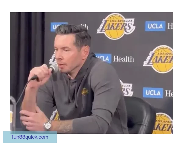 雷迪克：对阵雷霆锻炼季后赛心态 斯马特预计周一复出